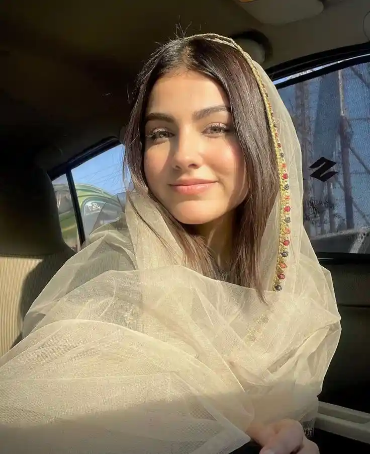 attractive-whatsapp-dp attractive-whatsapp-dp