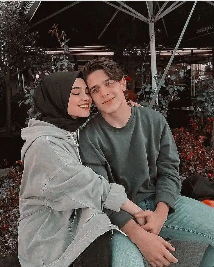 couple-dp