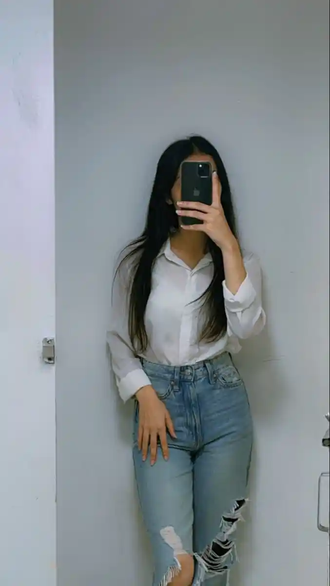 girls-hide-face-pic girls-hide-face-pic