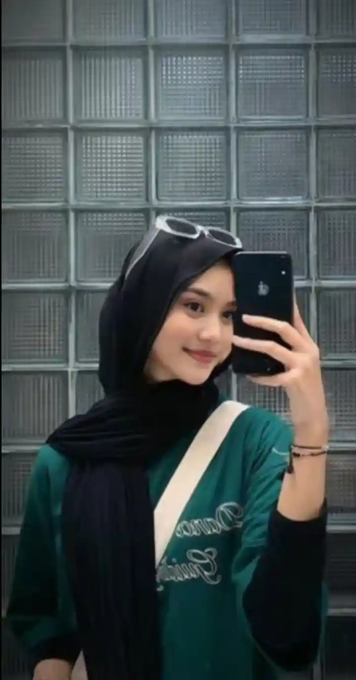 hijab-girl-dp-for-instagram