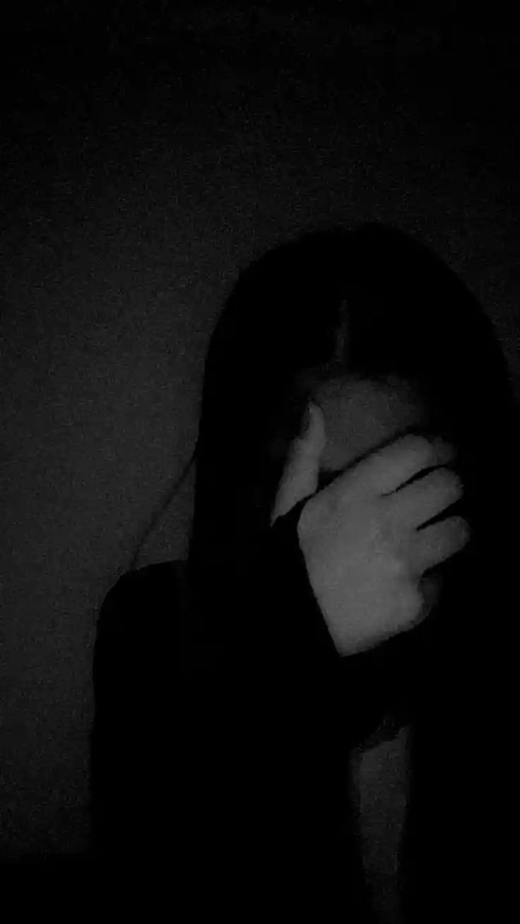 broken-heart-alone-sad-girl-dp broken-heart-alone-sad-girl-dp