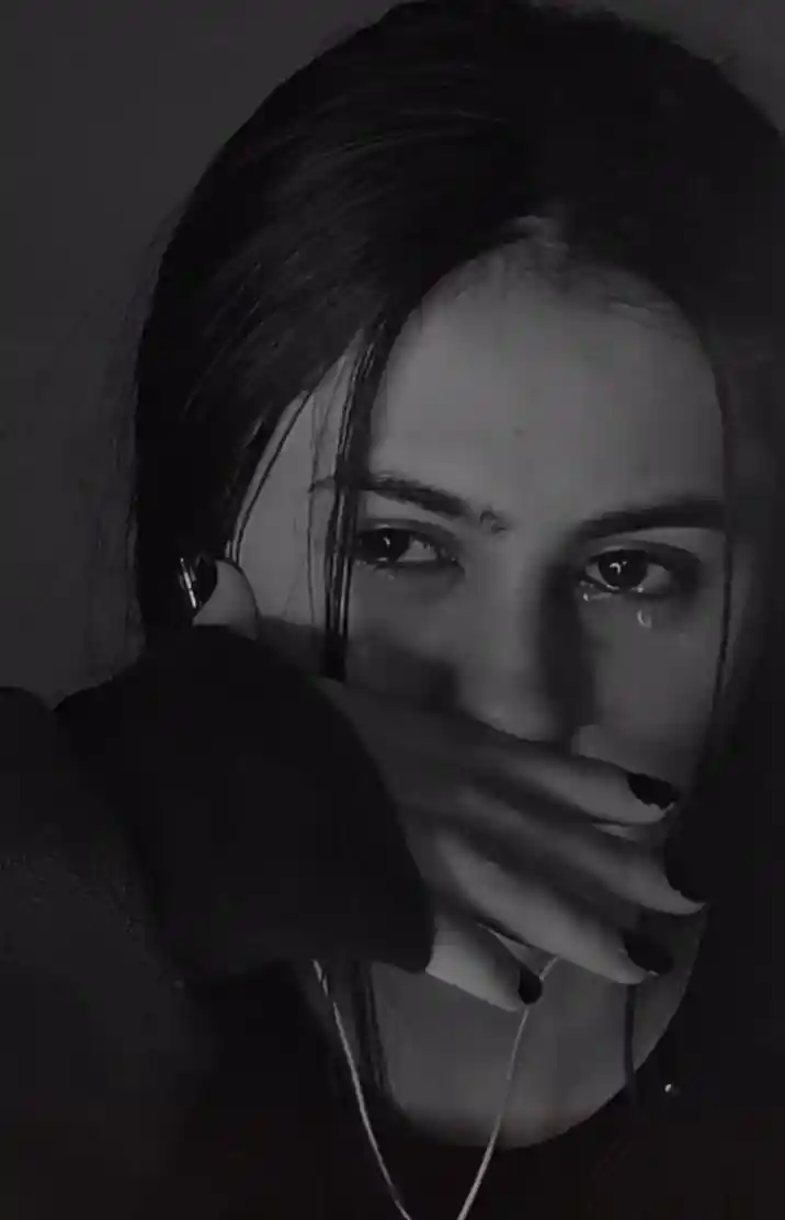 cute-sad-girl-dp cute-sad-girl-dp