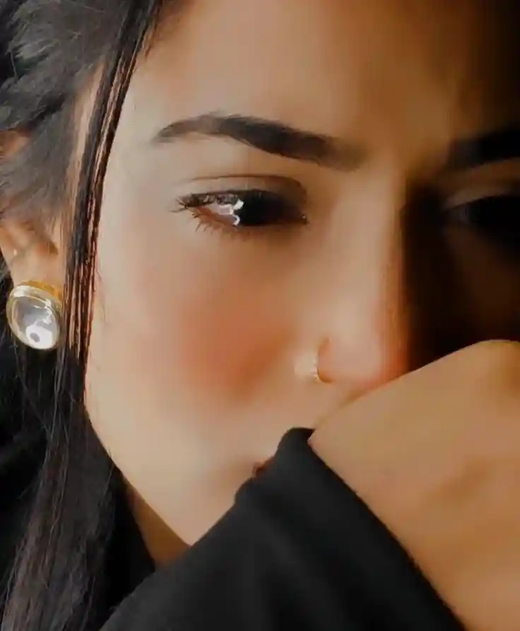 cute-sad-girl-dp cute-sad-girl-dp