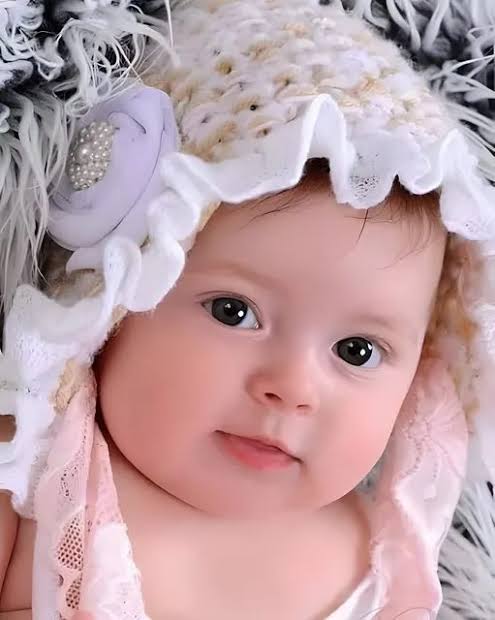Aesthetic Baby Girl DP for WhatsApp