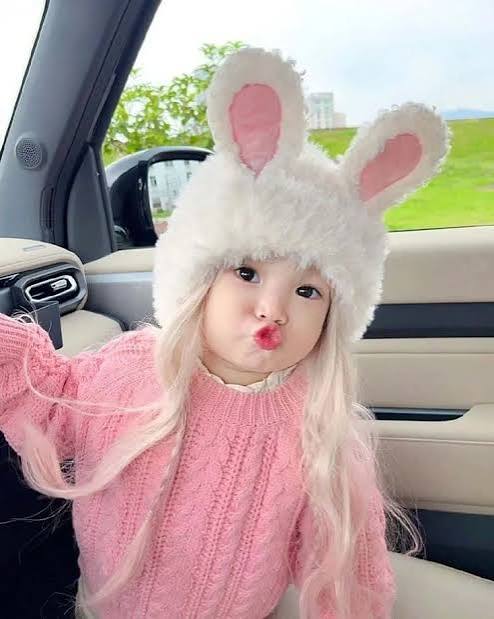 Beautiful WhatsApp DP Cute Baby Girl Images