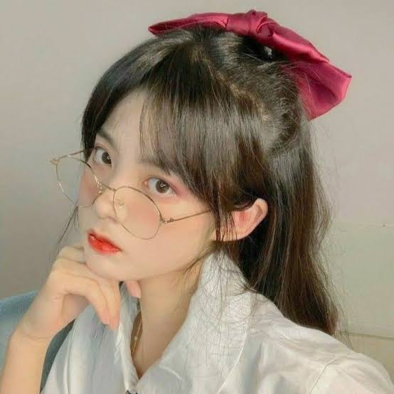 Cute Girl Insta DP