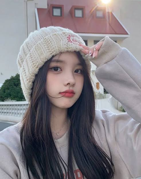 Unique Cute DP Cute Girls DP