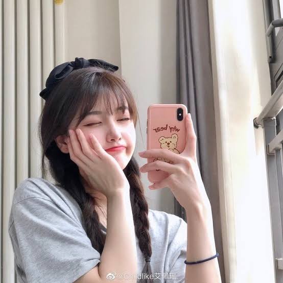 Instagram Cute DP Cute Selfie DP