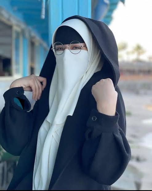 Stylish Hijab DP for Girls