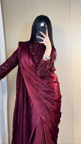Trending Saree Girl DP Styles