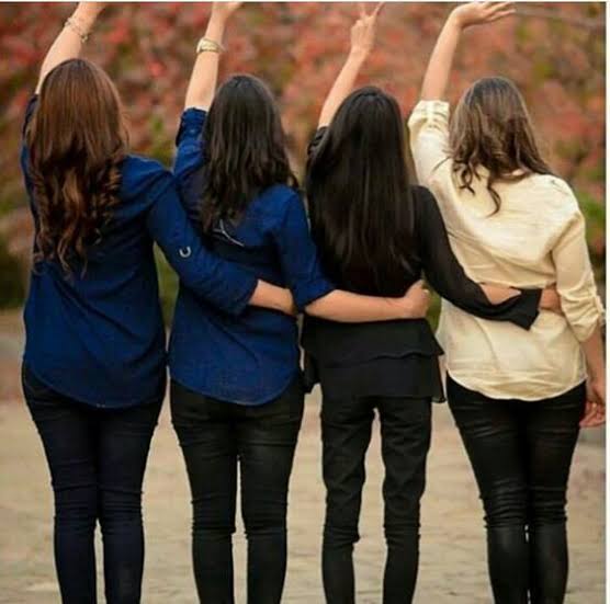 Why Four-Friend DPs Feel Special
